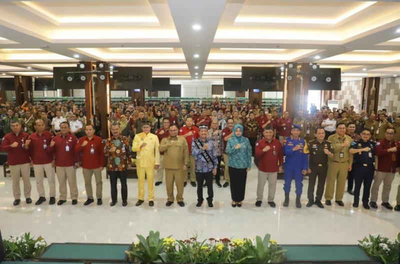 Konferensi Nasional Pengelolaan Sumber Daya Laut, Pesisir, dan Pulau Pulau Kecil (Konas Pesisir) ke XI di Kota Pontianak, Kalimantan Barat, Selasa (28/11/2023). 