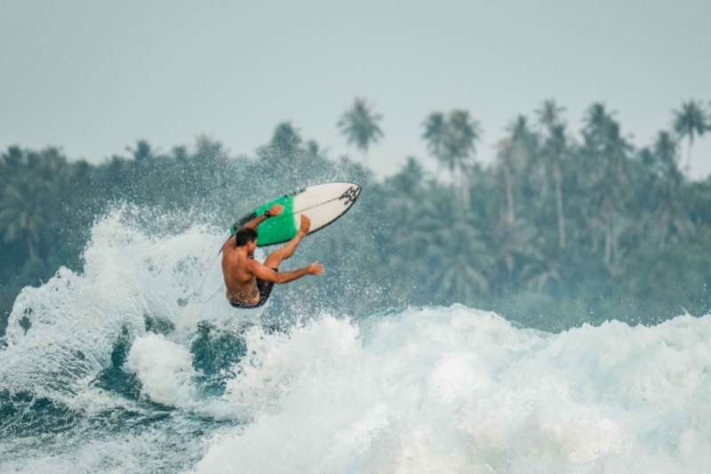 Pantai Sorake, Nias