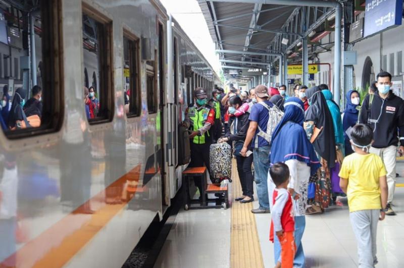 Kereta api jarak jauh. (Foto/dok.KAI)