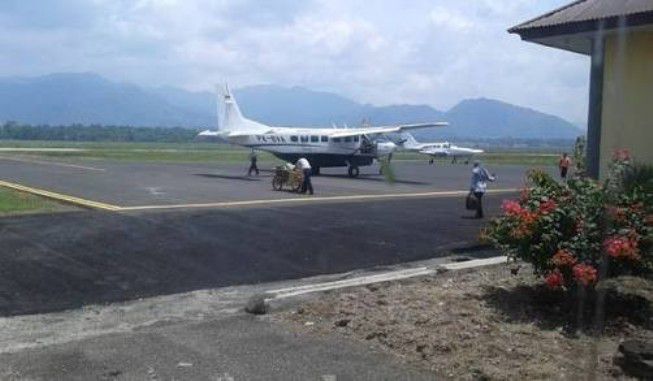 Pesawat Sudi Air di Bandara Kerinci