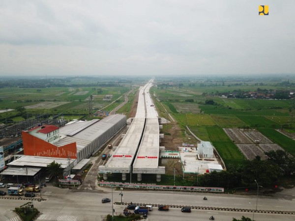 Jalan Tol Solo-Yogyakarta ruas Kartosuro-Klaten yang tengah dikebut pengerjaannya.(Kementerian PUPR)