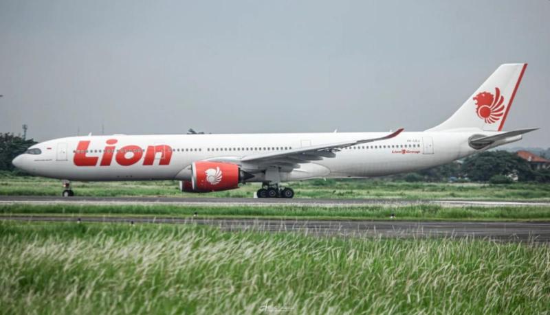 Pesawat Lion Air hendak tinggal landas