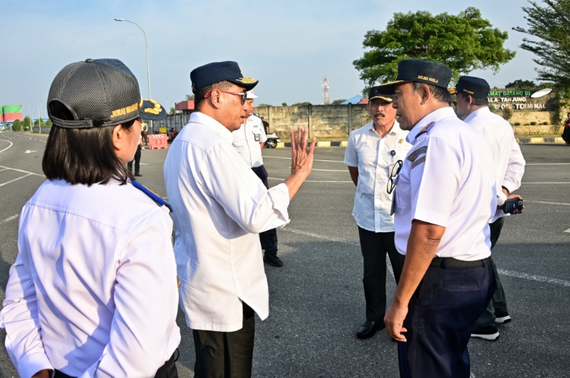 Menhub dj Pelabuhan Kuala Tanjung