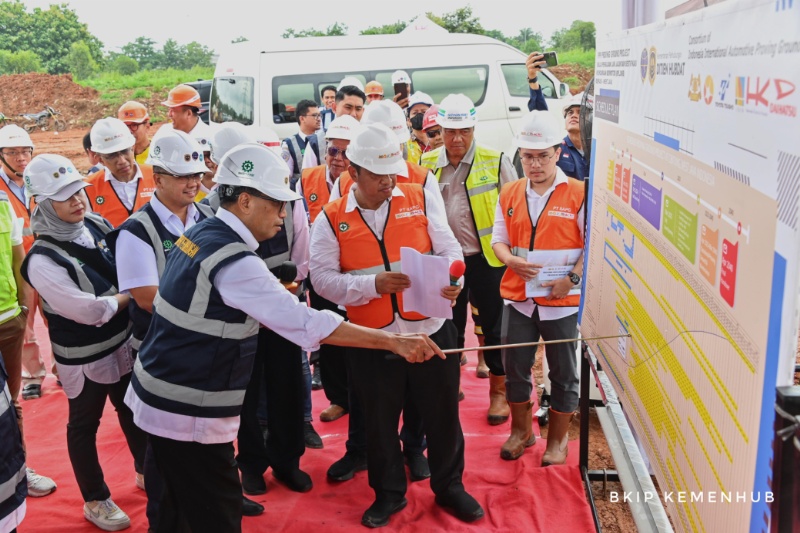 Tinjauan Menhub di BPLJSKB Bekasi