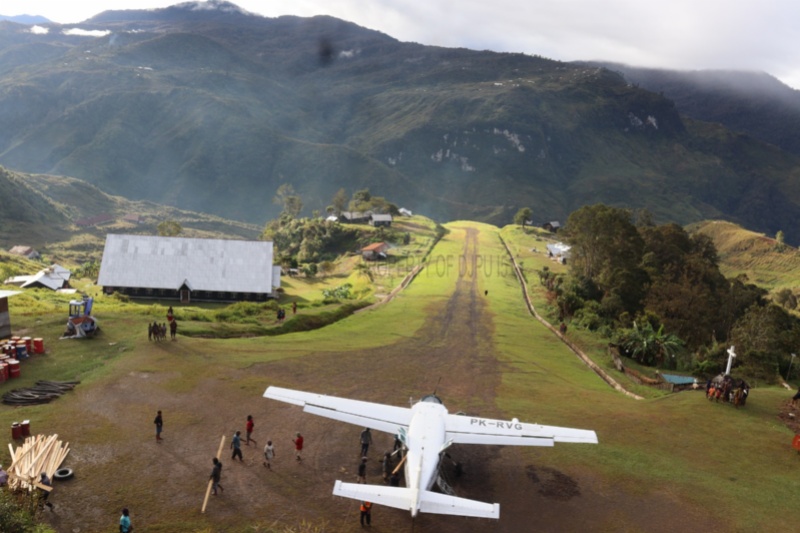 Bandara di Papua