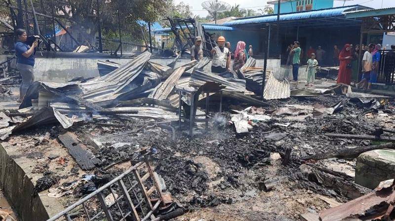 Tiga rumah ludes terbakar dan satu rumah terjilat api di Dusun Rajawali, Kampung Landuh, Rantau, Aceh Tamiang pada Selasa (27/2/2024).