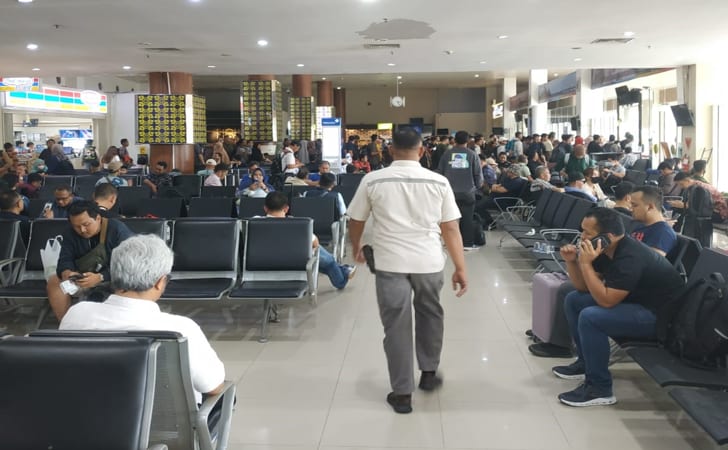 Suasana di Bandara SSK II Angkasa Pura II