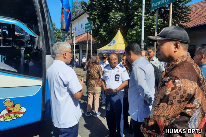 Kunker spesifik Komisi V DPR ke Terminal BPTJ