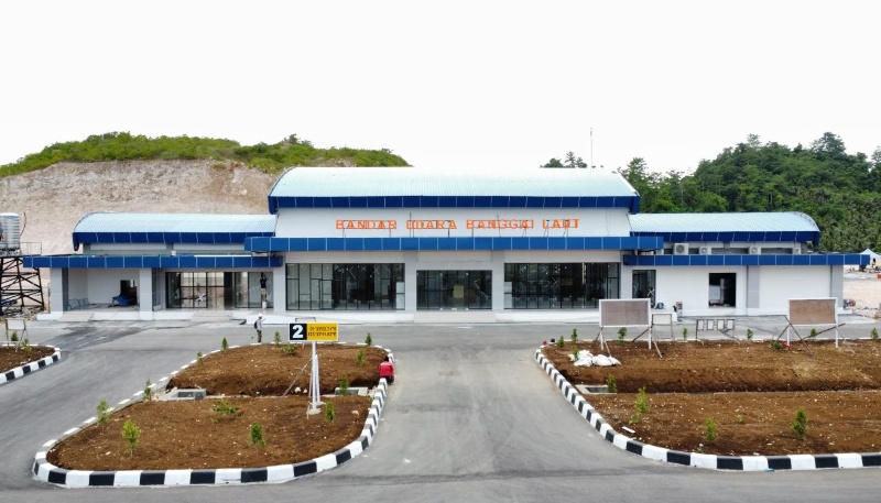 Eajah Bandara Banggai Laut
