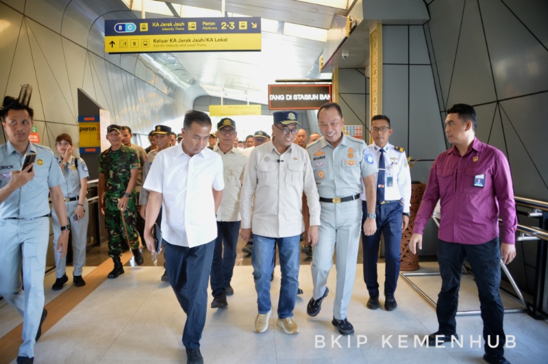 Menhub Budi Karya Sumadi di uaai Rakor angleb di Bandung