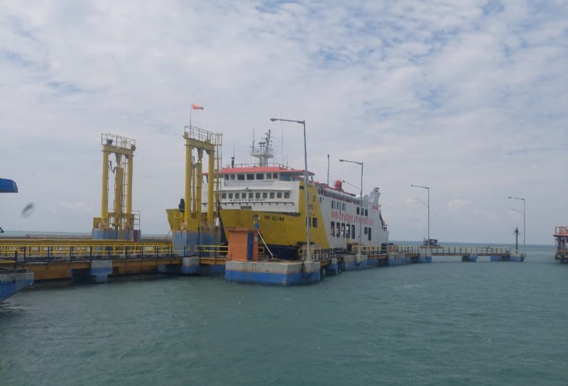 Layanan ASDP di Pelabuhan Bangka
