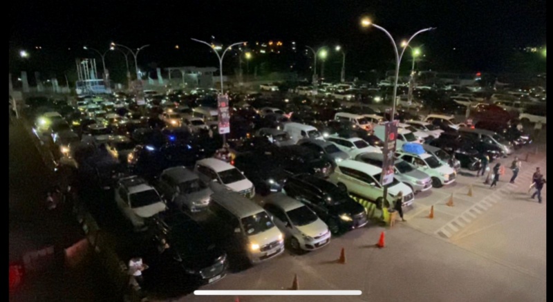 Suasana di. Pelabuhan Penyeberangan. Merak