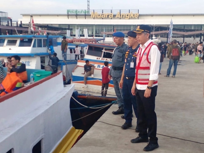 Sesditjen Perhubungan Laut saat tinjau Pelabuhan Muara Angke