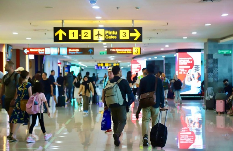 Penumpang pesawat di Bandara