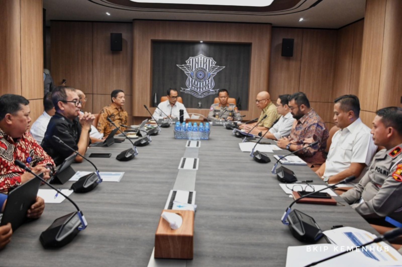 Rapat koordinasi Kemenhub dan Korlanras Polri