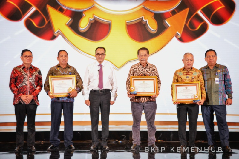 Mahpel beri penghargaan pada stakehokder