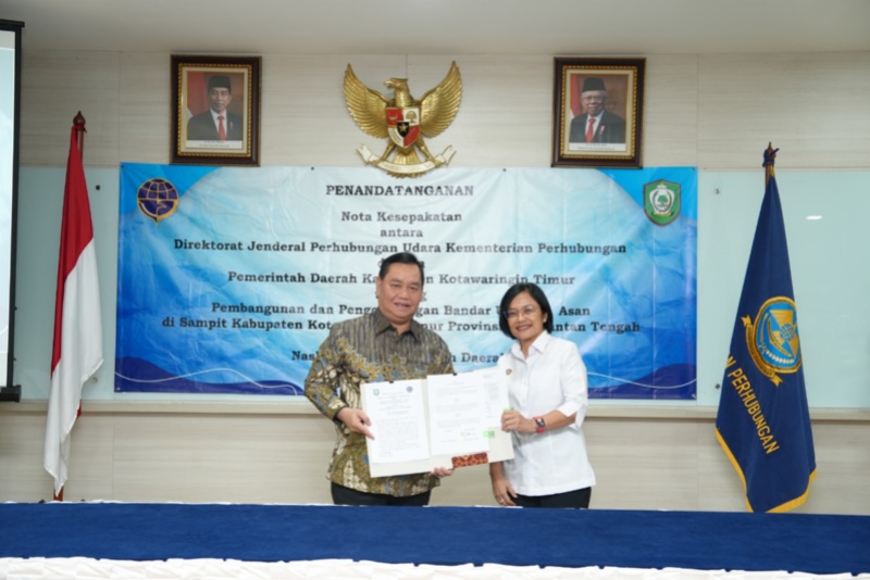Dirjen Kristi dan Bupati Kota Waringin Timur