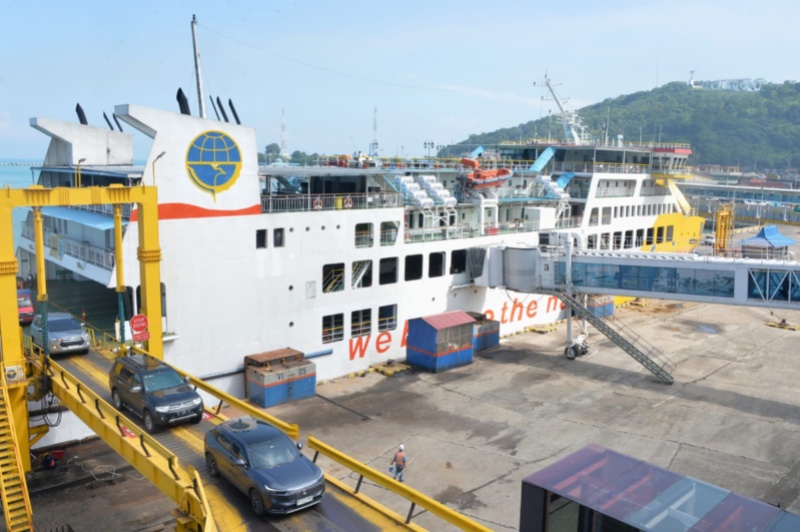 Layanan di pelabuhan penyeberangan ASDP