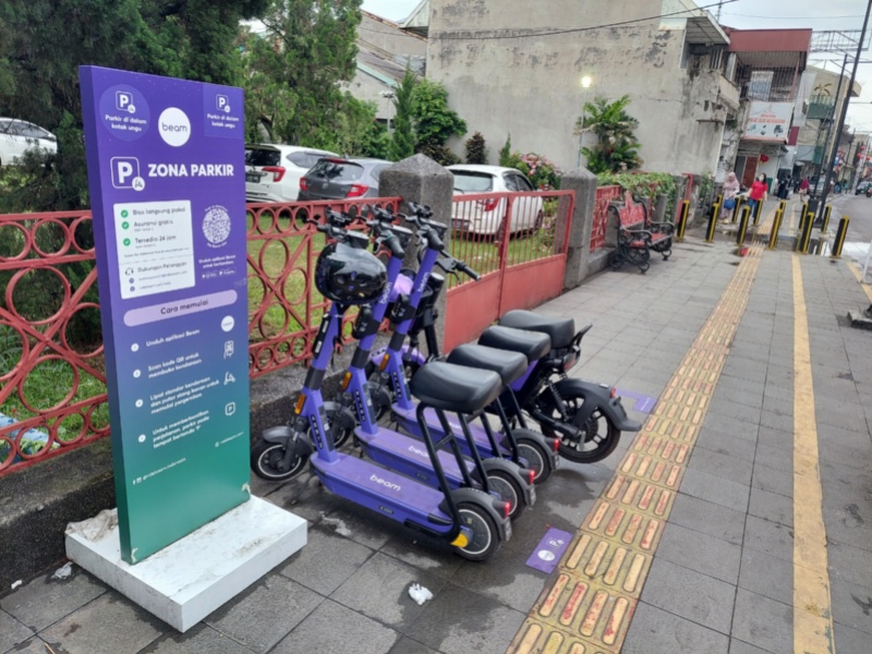 Parkir untuk sepeda listrik