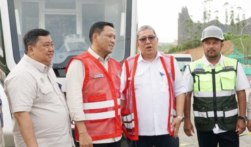 Dirjen Hubdat bersama Dirjen Perkeretaapian dan jajaran di IKN