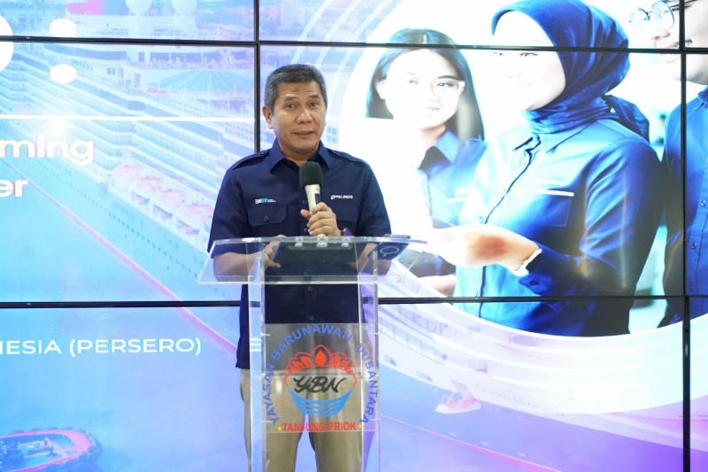 Dirut Pelindo Arif Suhartono