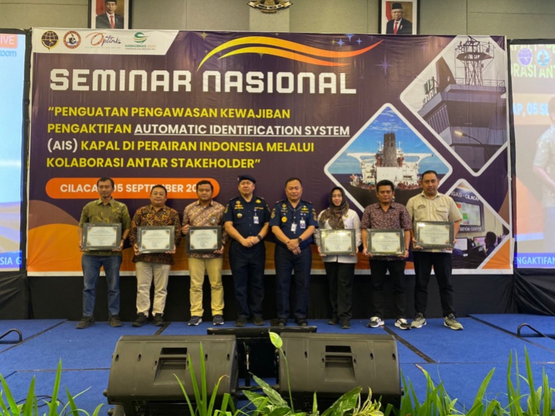 Seminar Nasional penerapan AIS Kapal
