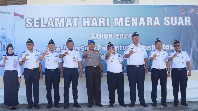 Petungatan Hari Mercu  Suar