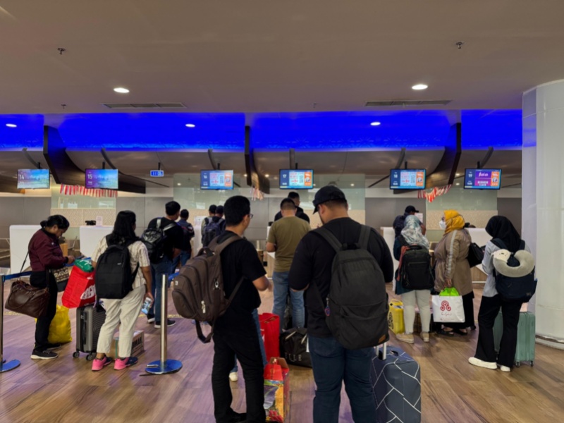 Suasana penumpang pesawat di Bandara