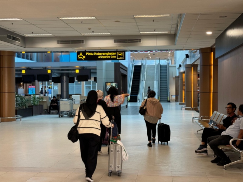 Penumpang pesawat udara di Bandara
