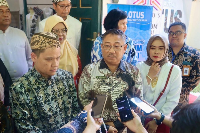 Perwakilan Kemenparekraf saat di Kasepuhan Cirebon