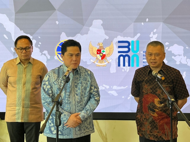Menteri BUMN  bersama Menhub dan Wamen BUMN