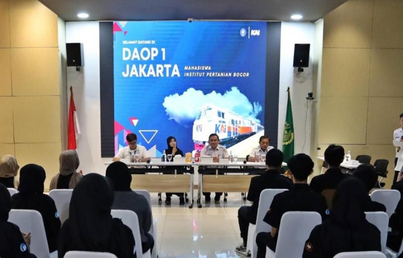 Company visit yang dilakukan oleh Mahasiswa IPB ke KAI Daop 1 Jakarta pada Kamis (31/10/2023).