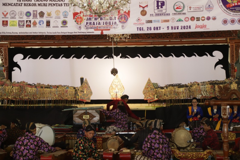 Tampilan Wayang Kulit di TMII
