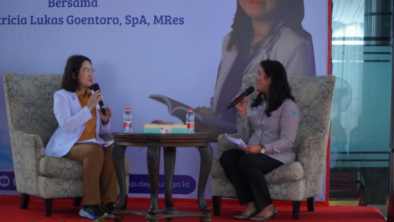 Talkshow dalam peluncuran layanan dokter anak di BKKP