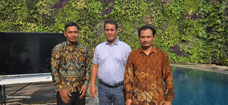 Mentan bersama dia peternak asal Madiun
