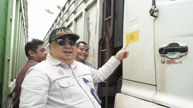 Dirlalin saat sosialisasi keselamatan pada pengemudi angkutan barang di Res Area