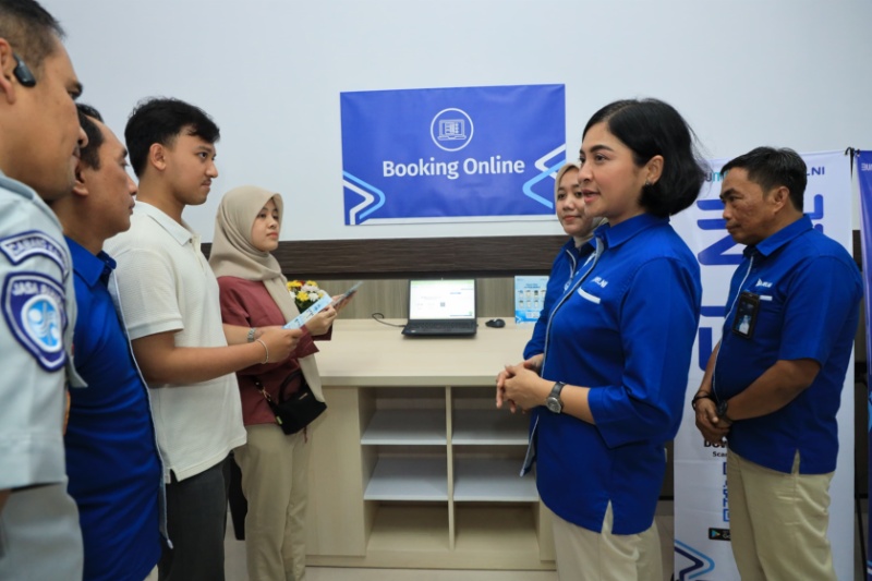 Dirut Pelni meninjau kesiapan angkutan Laut Nataru