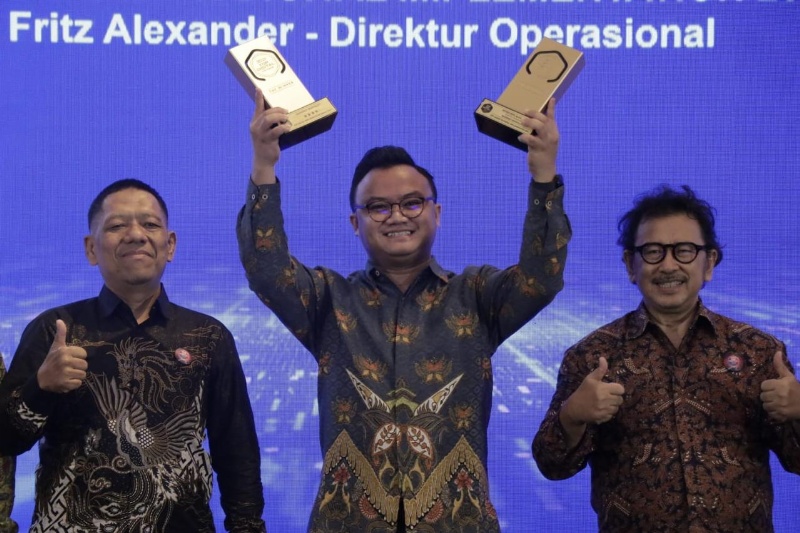 InJourney Hospitality saat menerima penghargaan