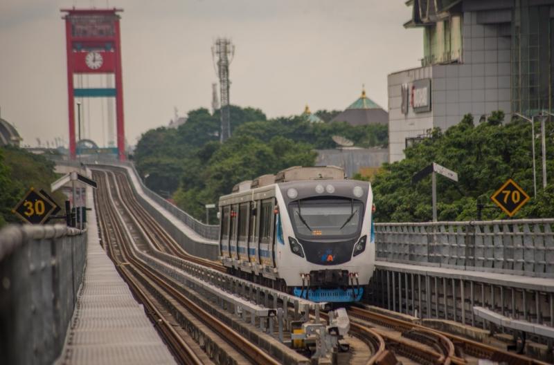 LRT Sumsel akan beroperasional hingga dini hari pada malam pergantian tahun 2024-2025. (Foto:KAI)