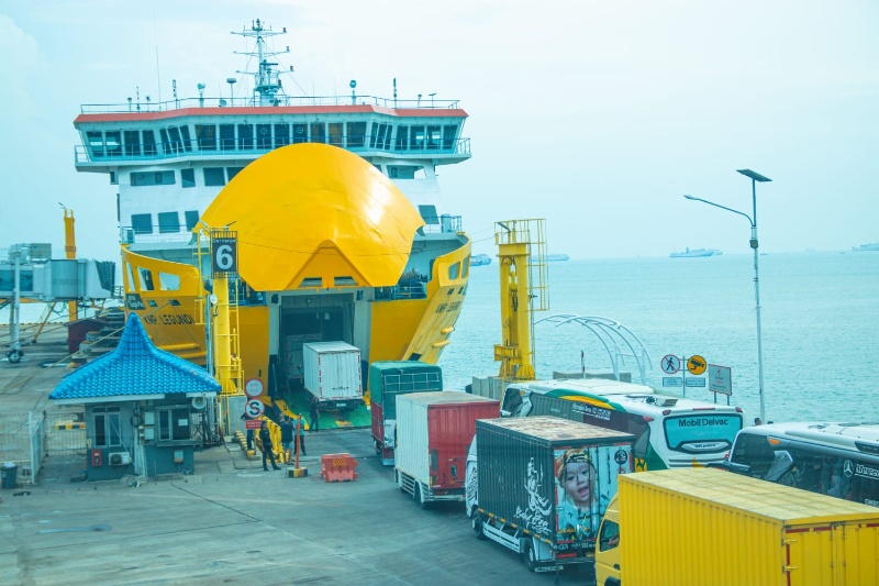 Layanan di pelabuhan penyeberangan