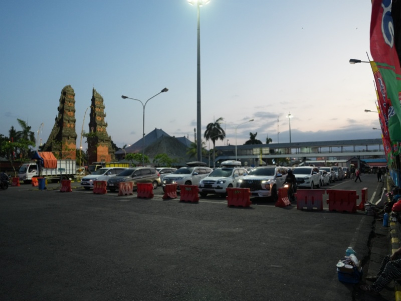 Suasana di Pelabuhan Gilimanuk