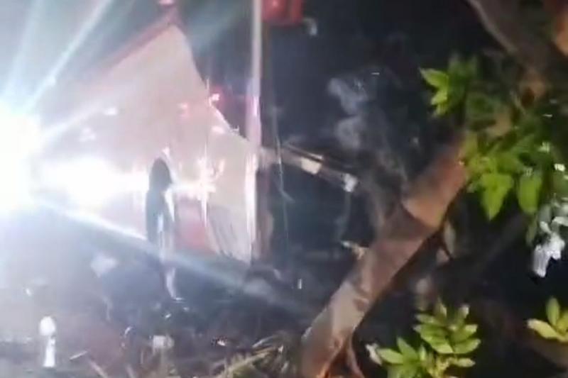 Bus pariwisata rombongan sekolah SMK dari Bali terlibat kecelakaan di Batu, Malang pada Rabu (9/1/2025).