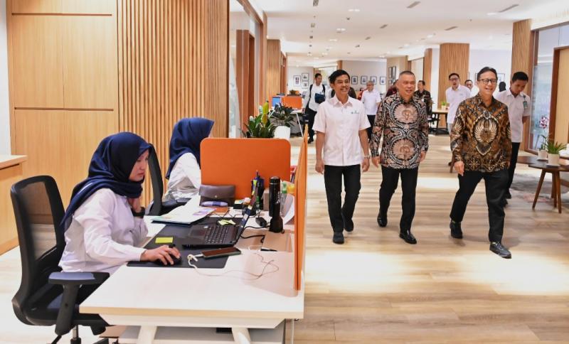Menhub dan Menkes di Kantor Kemenkes