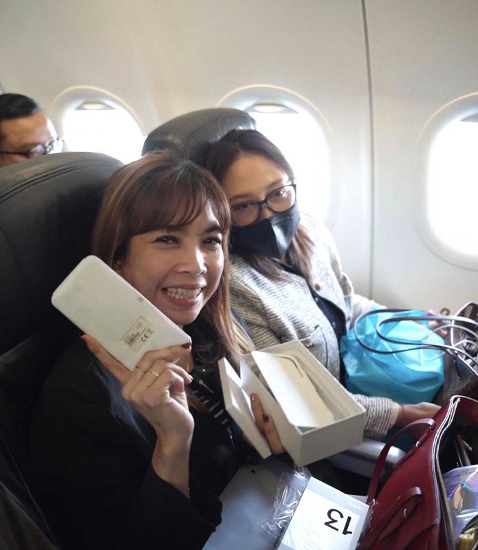 Penumpang Citilink penerima hadiah dari Oppo