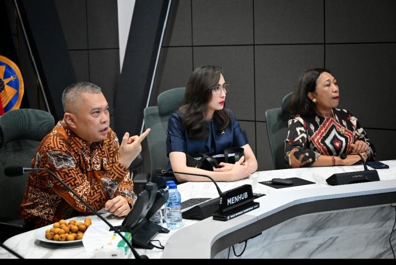 Menhub bersama Menpar di kantor Kemenhub