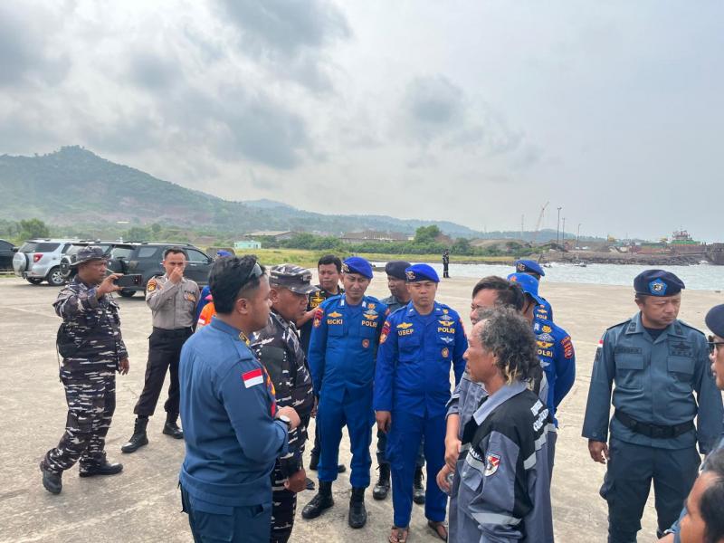 Pangkalan PLP Tanjung Priok melakukan pencarian kapal tenggelam di Selat Sunda . foto istimewa/PPLP Tj Priok