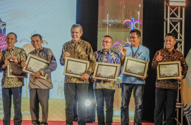 Penghargaan Gubernur NTB di Lombok