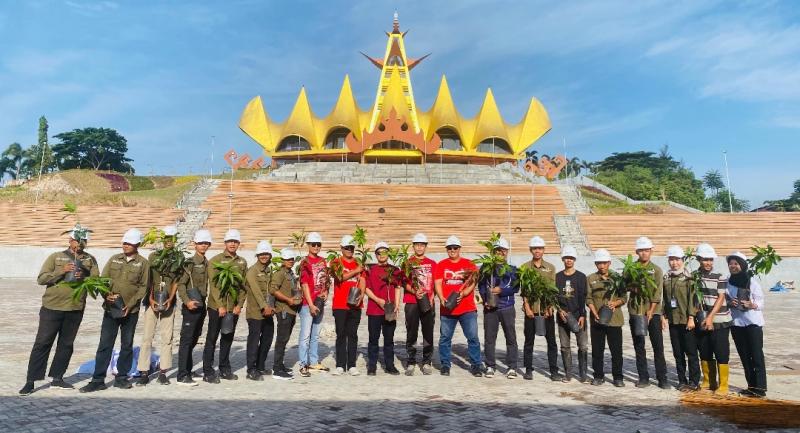 Manajeman ASDP tanam bibit pohon