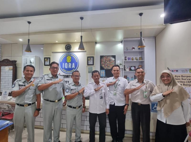 Kepala Kanwil Jasa Raharja Kalsel dan jajaran Disdik
