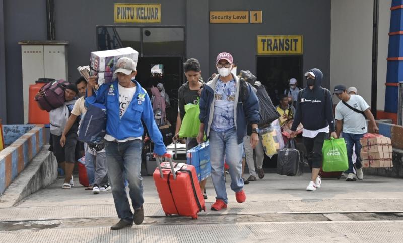 Pemudik gratis dengan kapal.lauy